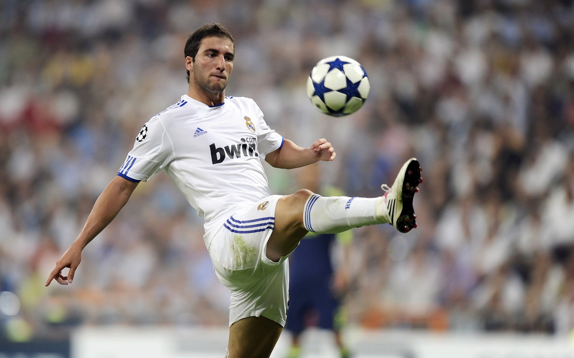 九游官网下载电脑版-世界杯历史战役：永载足球史册的经典战斗，媒体评世界杯历史最经典比赛